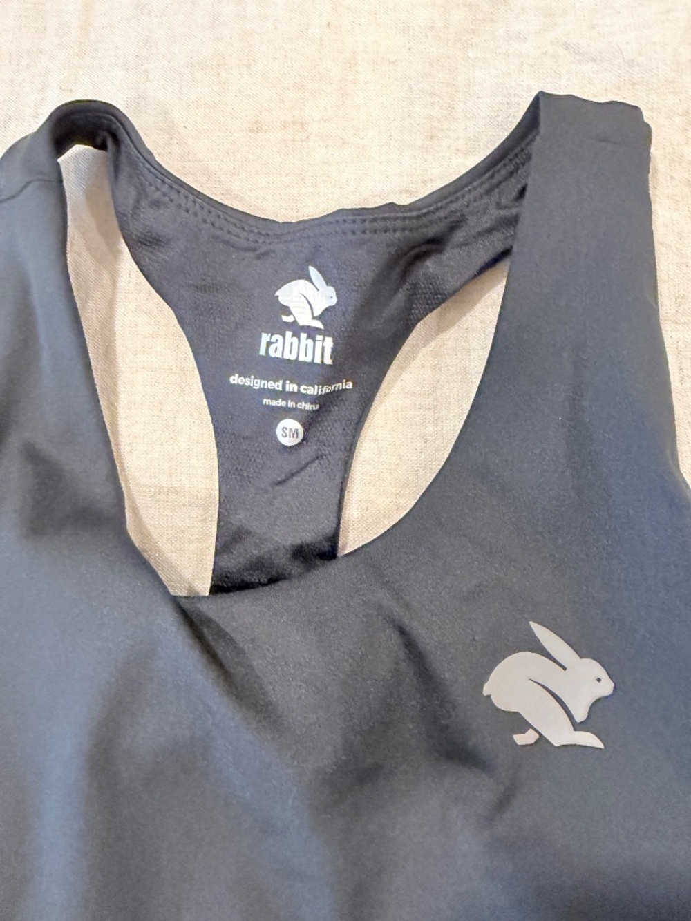 Rabbit Running Tank - Size S - Picture 2 of 5